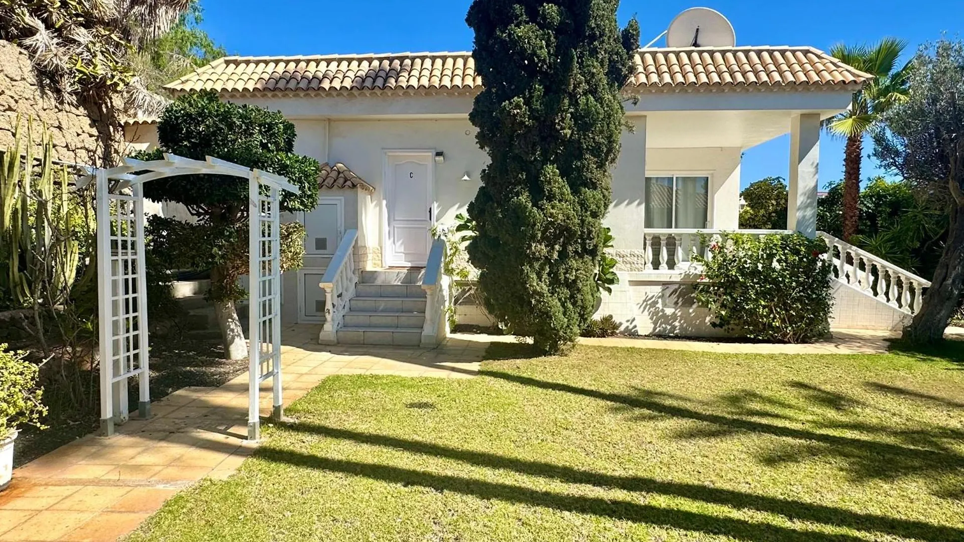 Вилла Casa Lilo Арона 0*,